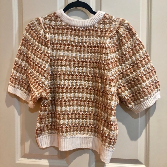 C3 Fall Color Universal Threads Short Sweater - Picture 2 of 2